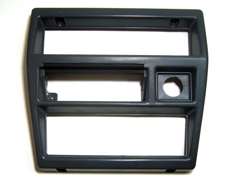 R034 actual RHD front center console bezel