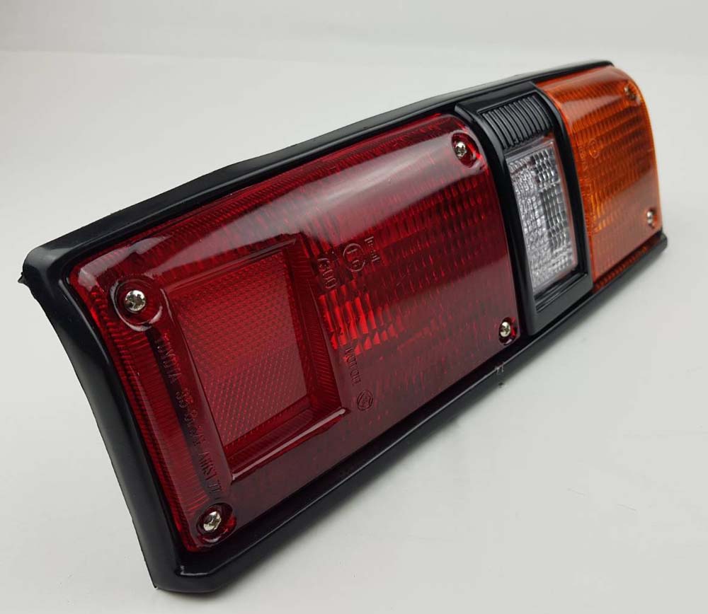 Left Hand (LH) rear combination tail light for 1979–1984 Toyota Hilux RN30 / RN40 Pickup product view 3