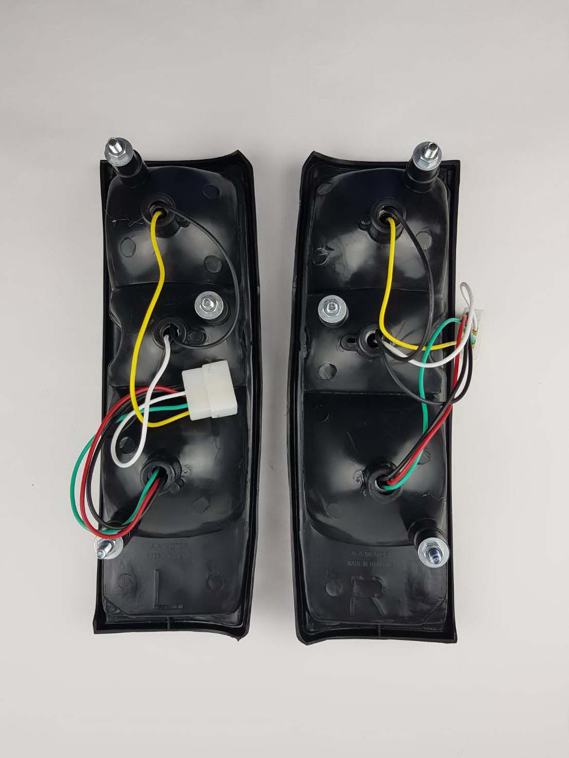 1979–1984 Toyota Hilux RN30 / RN40 Pickup rear combination tail light pair product view 2