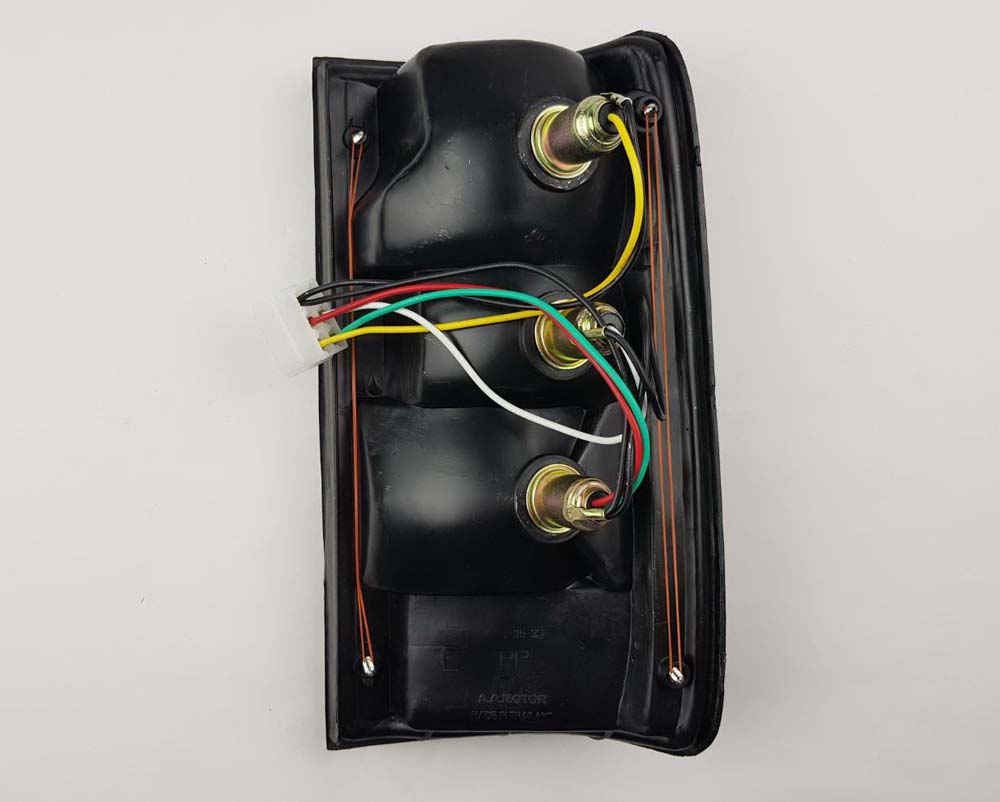 Left Hand (LH) rear combination tail light for 1987–1999 Toyota Hilux / Mighty-X LN85 Pickup product view 2