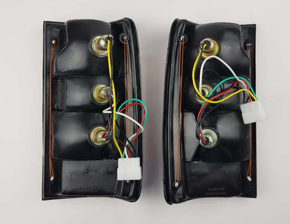 1987–1999 Toyota Hilux / Mighty-X LN85 Pickup rear combination tail light pair product view 2