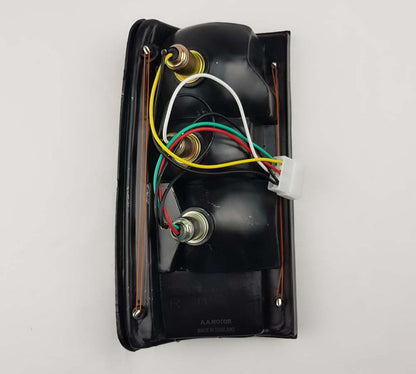 Right Hand (RH) rear combination tail light for 1987–1999 Toyota Hilux / Mighty-X LN85 Pickup product view 2