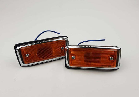 Side Marker Turn Signal Light Pair LH + RH Left + Right (LH + RH) for 1972–1975 Toyota Hilux RN20 / RN25 Pickup OEM 81730-19085 / 81740-19065