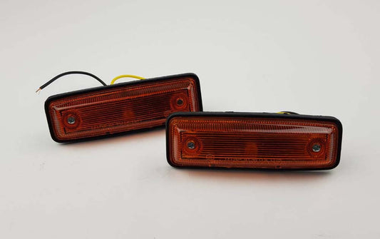 Side Marker Turn Signal Light Pair LH + RH Left + Right (LH + RH) for 1979–1983 Toyota Hilux RN30 / RN40 / RN45 Series OEM 81730-39105 / 81740-39105
