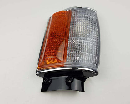 Front Corner Parking & Clearance Light – Chrome – RH for 1984–1986 Toyota Hilux LN50 / LN55 / LN56 / RN50 / RN55 / YN50-series (selected applications) product view 3