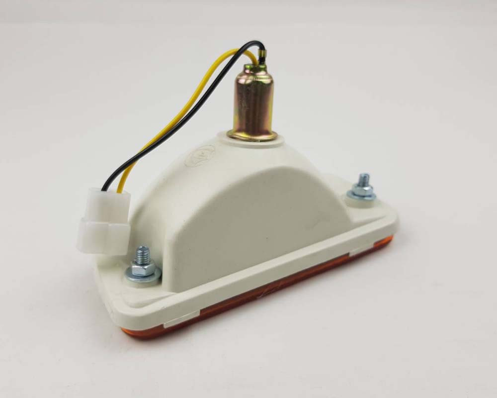 Front Bumper Turn Signal Light for 1979–1981 Toyota Hilux RN30 / RN40 Pickup product view 2