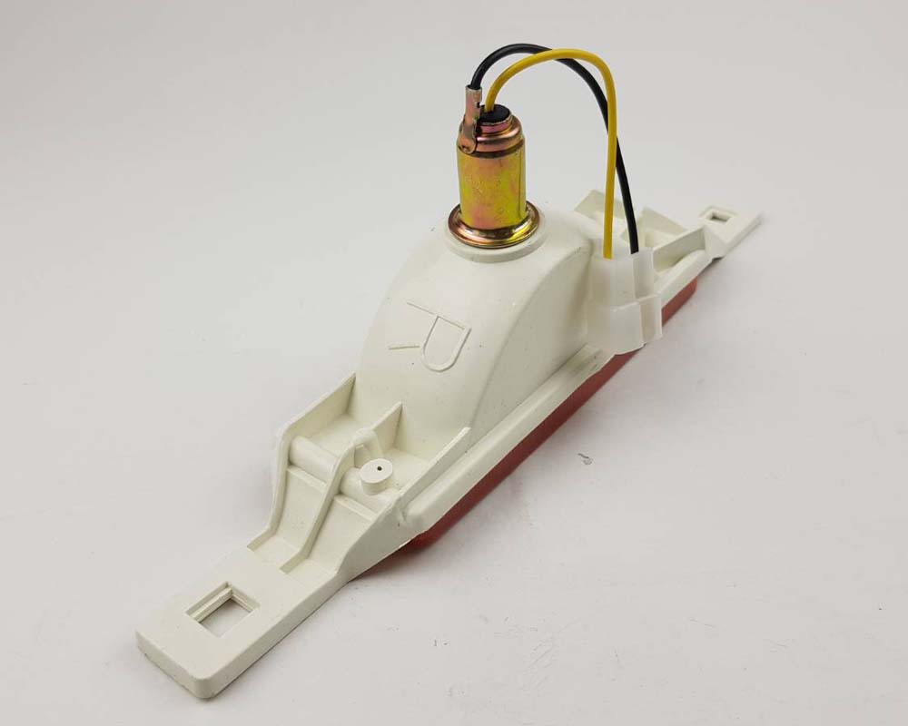 Front Bumper Turn Signal Light – Amber for 1981–1984 Toyota Hilux LN30 / LN40 / RN30 / RN40 product view 2