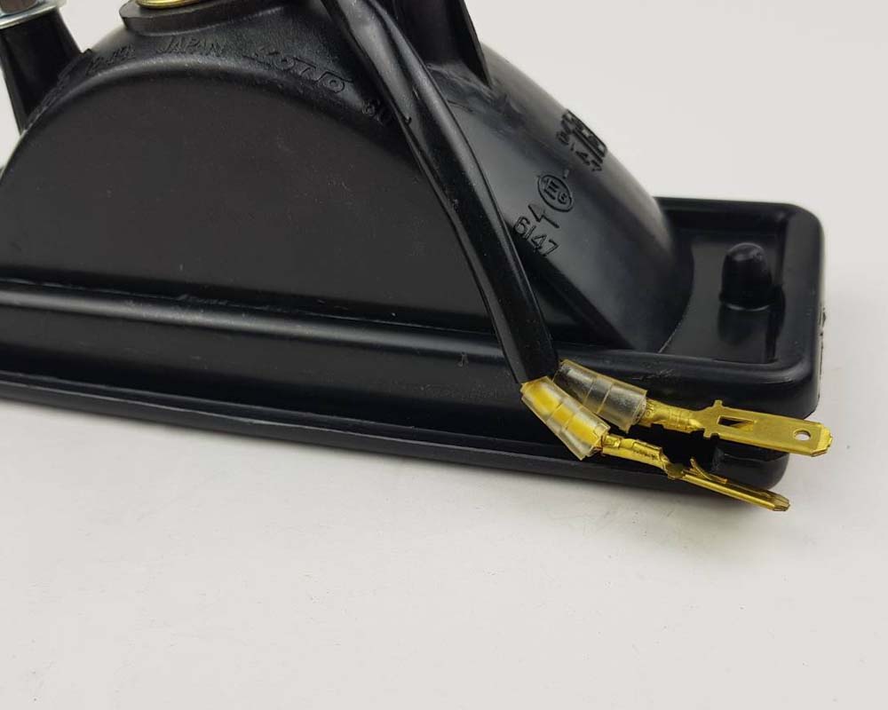 Front Bumper Turn Signal Light – Amber for 1981–1984 Toyota Corolla KE73 / KE75 product view 3