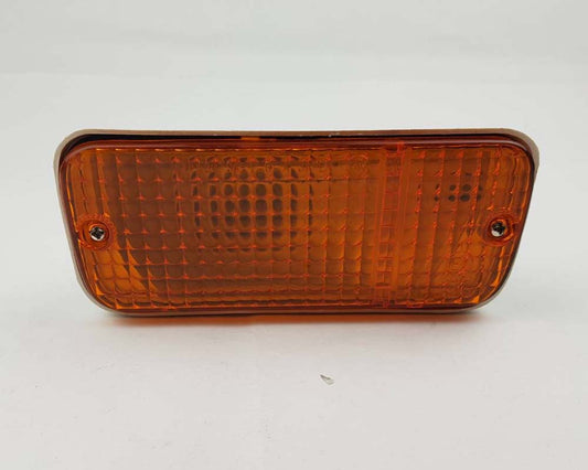 Front Bumper Turn Signal Light – Large Amber Right Hand (RH) for 1980–1983 Toyota Corolla KE75 / E70-series OEM 81510-19785