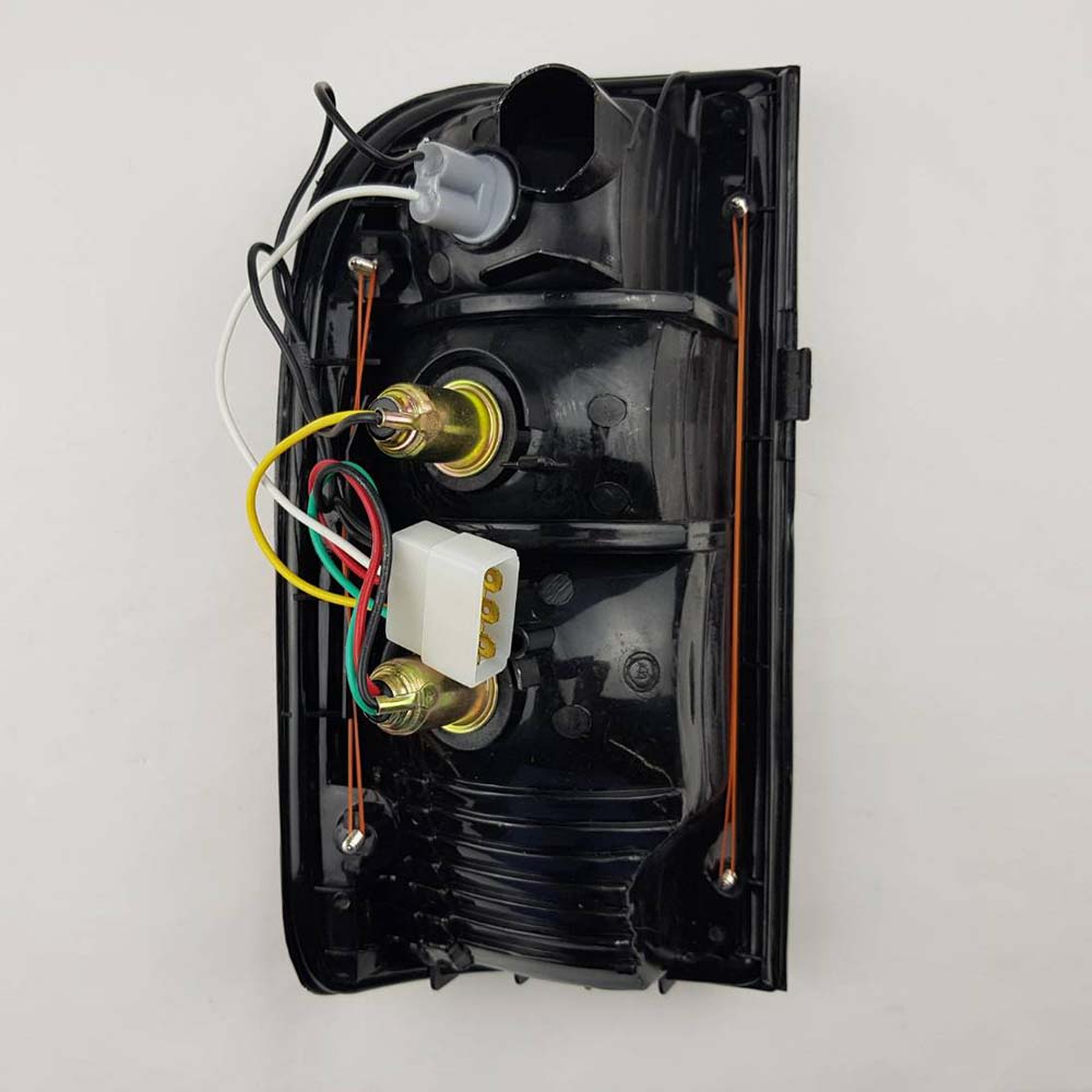Rear Combination Light - LN166 D4D - RH for 2001–2005 Toyota Hilux Tiger D4D / LN166 – OEM 81550-04080