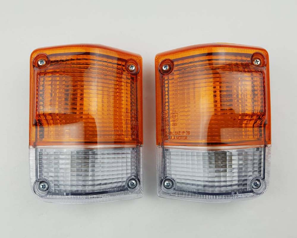 Front Bumper Turn Signal Light - for Toyota Land Cruiser FJ60 / BJ60 / HJ60 1981–1987 - Amber & Clear Lens - LH + RH Pair – OEM 81520-69155 / 81510-69155