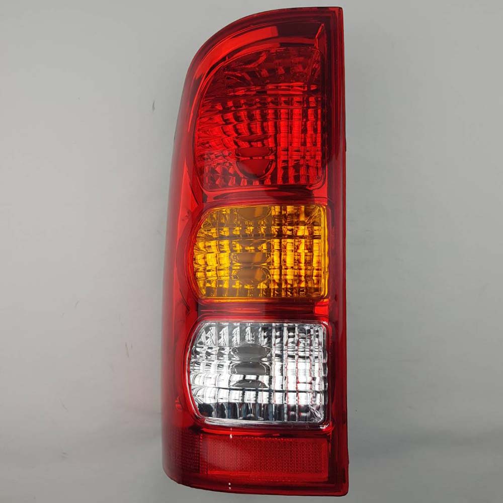 Front bumper turn signal light pair LH RH for 1979–1981 Toyota Hilux RN30 / RN40 Pickup OEM 81520-39315 81510-39315