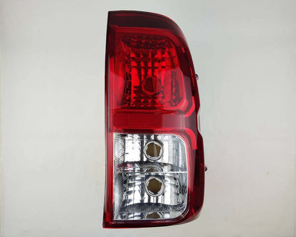 Front bumper turn signal light pair LH RH for 1979–1981 Toyota Hilux RN30 / RN40 Pickup OEM 81520-39315 81510-39315