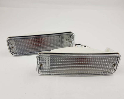 Front Bumper Turn Signal Light Left Hand (LH) for 1979–1981 Toyota Hilux RN30 / RN40 Pickup OEM 81520-39315