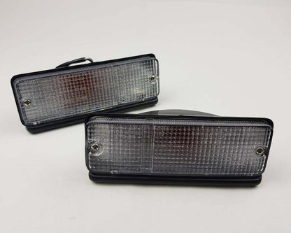 Front Bumper Turn Signal Light Left Hand (LH) for 1979–1981 Toyota Hilux RN30 / RN40 Pickup OEM 81520-39315
