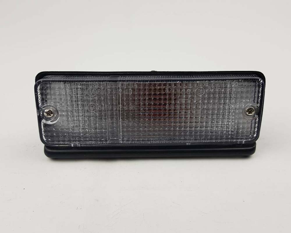 Front Bumper Turn Signal Light Left Hand (LH) for 1979–1981 Toyota Hilux RN30 / RN40 Pickup OEM 81520-39315