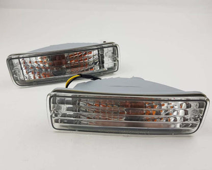 Front Bumper Turn Signal Light Left Hand (LH) for 1979–1981 Toyota Hilux RN30 / RN40 Pickup OEM 81520-39315