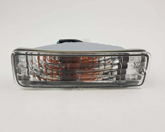 Front Bumper Turn Signal Light Left Hand (LH) for 1979–1981 Toyota Hilux RN30 / RN40 Pickup OEM 81520-39315