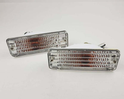 Front Bumper Turn Signal Light Left Hand (LH) for 1979–1981 Toyota Hilux RN30 / RN40 Pickup OEM 81520-39315