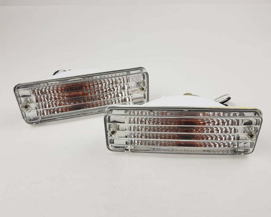 Front Bumper Turn Signal Light Left Hand (LH) for 1979–1981 Toyota Hilux RN30 / RN40 Pickup OEM 81520-39315
