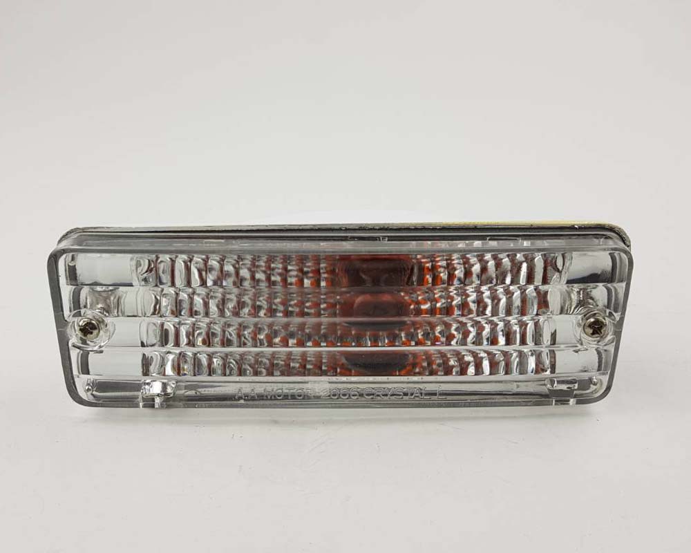 Front Bumper Turn Signal Light Left Hand (LH) for 1979–1981 Toyota Hilux RN30 / RN40 Pickup OEM 81520-39315