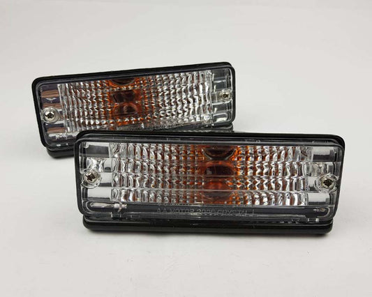 Front Bumper Turn Signal Light Left Hand (LH) for 1979–1981 Toyota Hilux RN30 / RN40 Pickup OEM 81520-39315