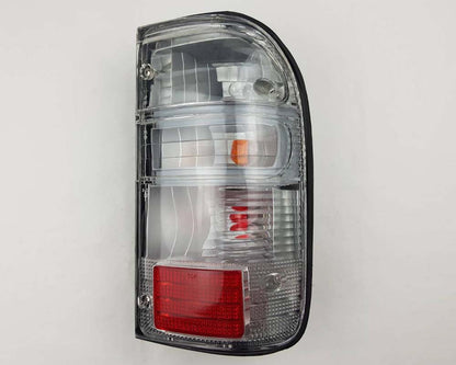 Front bumper turn signal light pair LH RH for 1979–1981 Toyota Hilux RN30 / RN40 Pickup OEM 81520-39315 81510-39315